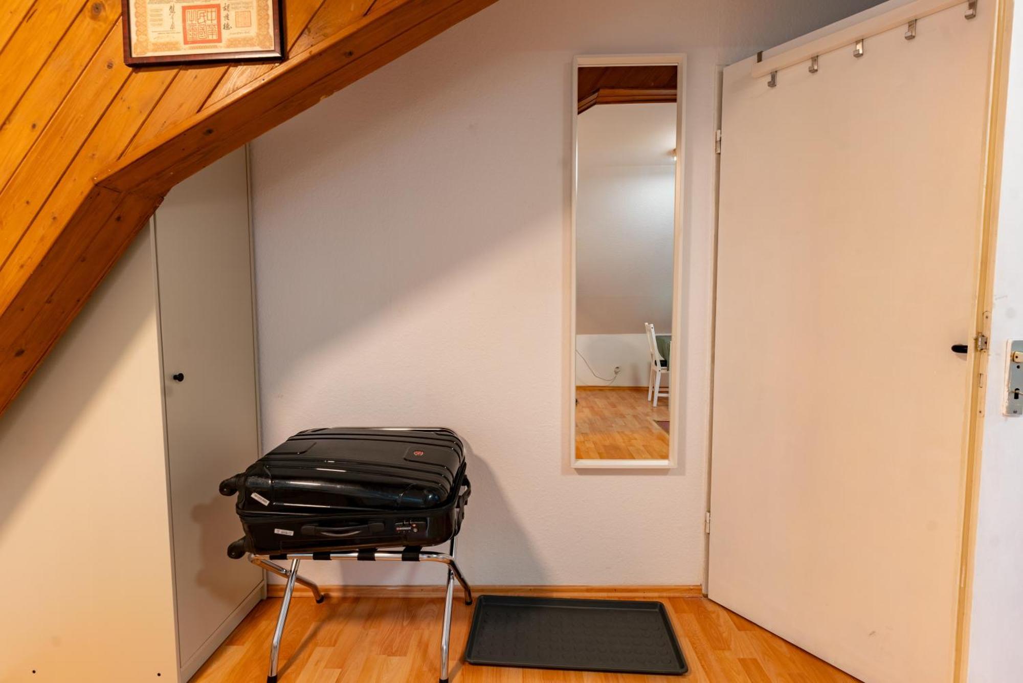 Cosy Old At Schlosspark Apartment